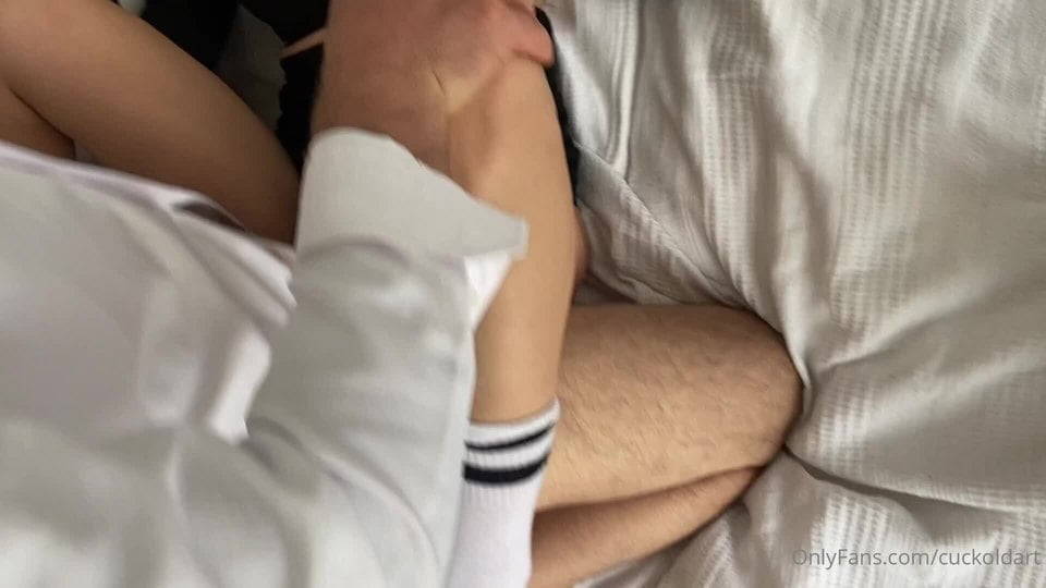 Anal icin zorluyor cunku regliyim Anal icin zorluyor cunku regliyim